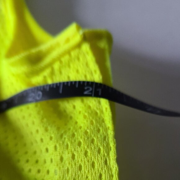 VEA HIGH-VISABILITY REFLECTIVE SAFETY VEST | TYPE R CLASS 2 | SIZE MEDIUM - Picture 11 of 14